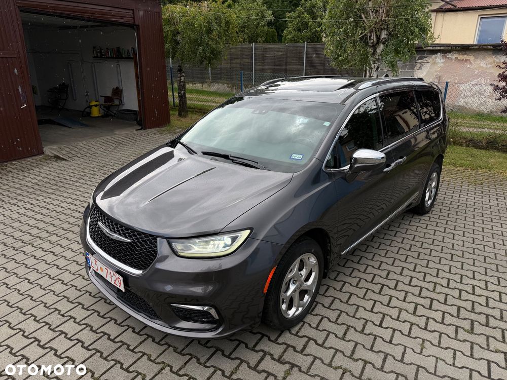Chrysler Pacifica - 10