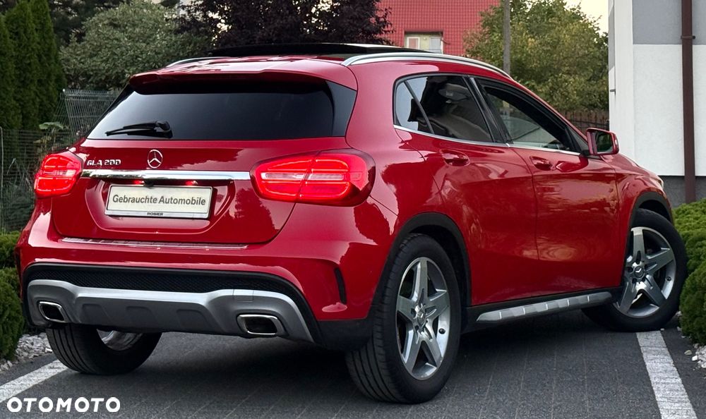 Mercedes-Benz GLA 200 AMG Line - 33