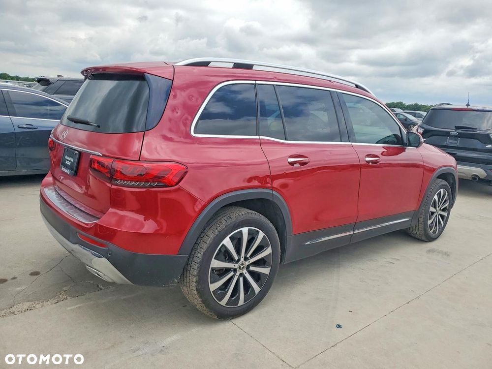 Mercedes-Benz GLB - 3