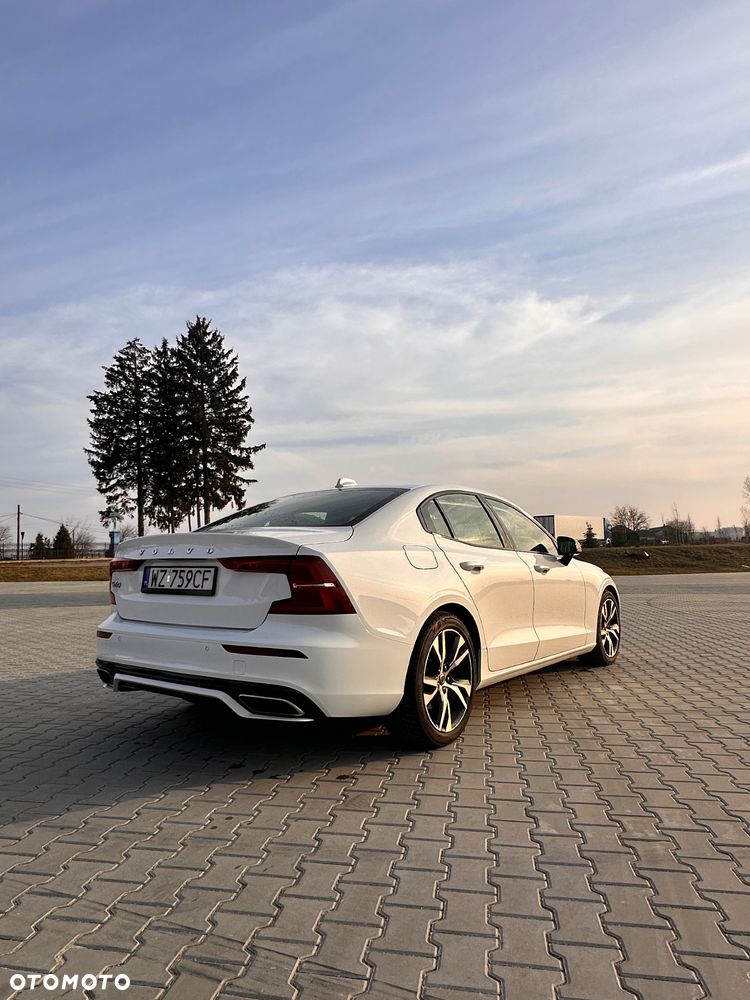 Volvo S60 B4 B R-Design - 6