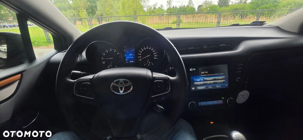 Toyota Avensis 1.8 Premium - 3