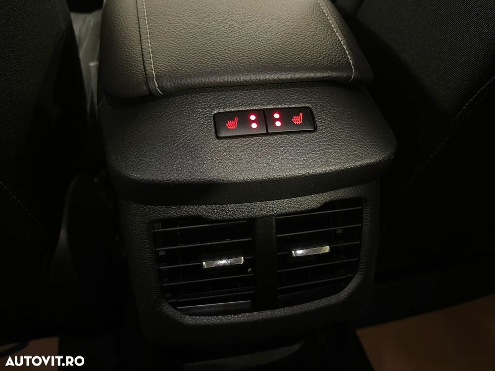 Ford Mondeo 2.0 HEV Titanium - 22