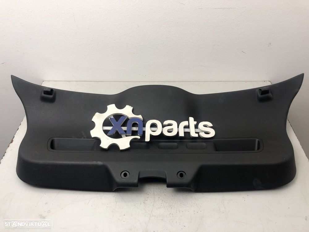 Plástico da mala Usado CITROEN C3 III (SX) 1.2 PureTech 82 REF. 9812583777 - 1