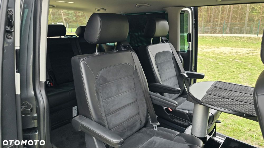 Volkswagen Multivan - 11