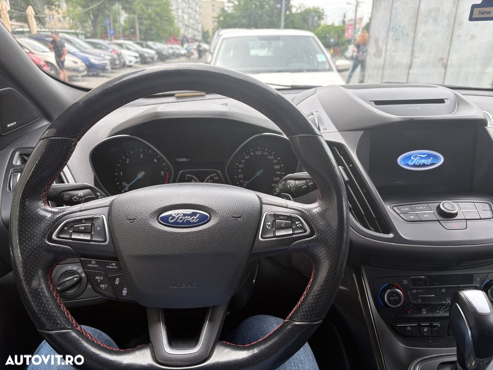 Ford Kuga - 8