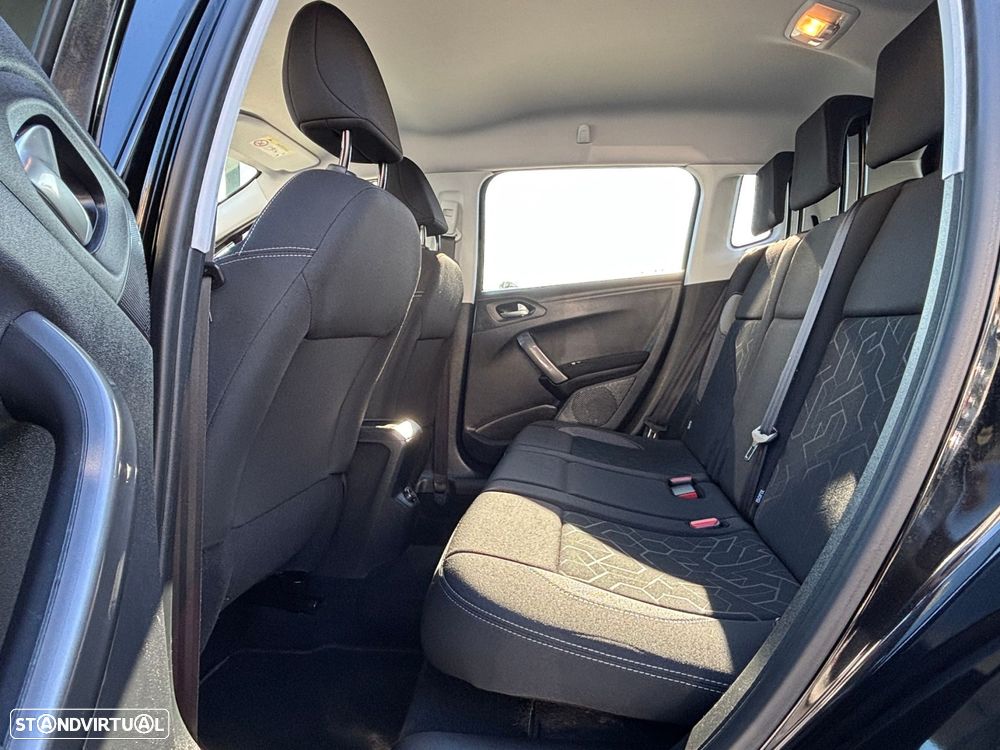 Peugeot 2008 1.6 BlueHDi Style - 10