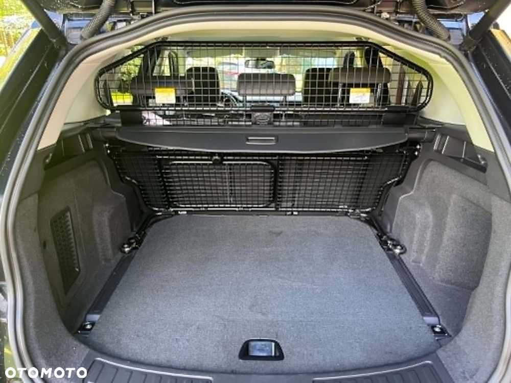 Land Rover Discovery Sport 2.0 TD4 HSE - 9