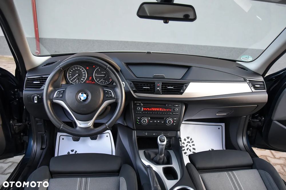 BMW X1 sDrive18d - 35