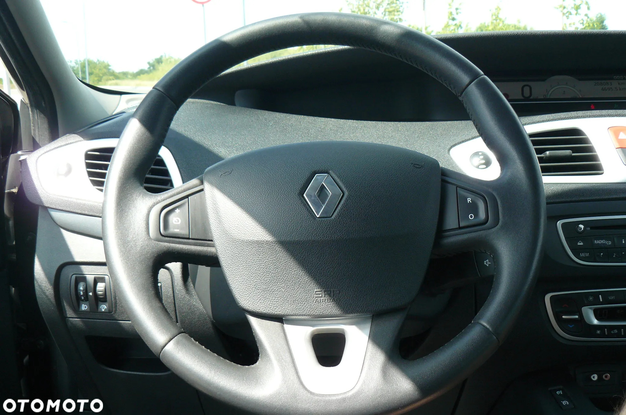 Renault Scenic - 12