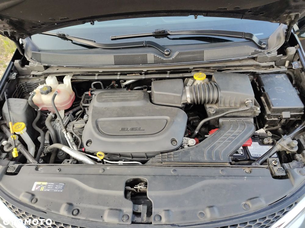 Chrysler Pacifica - 33