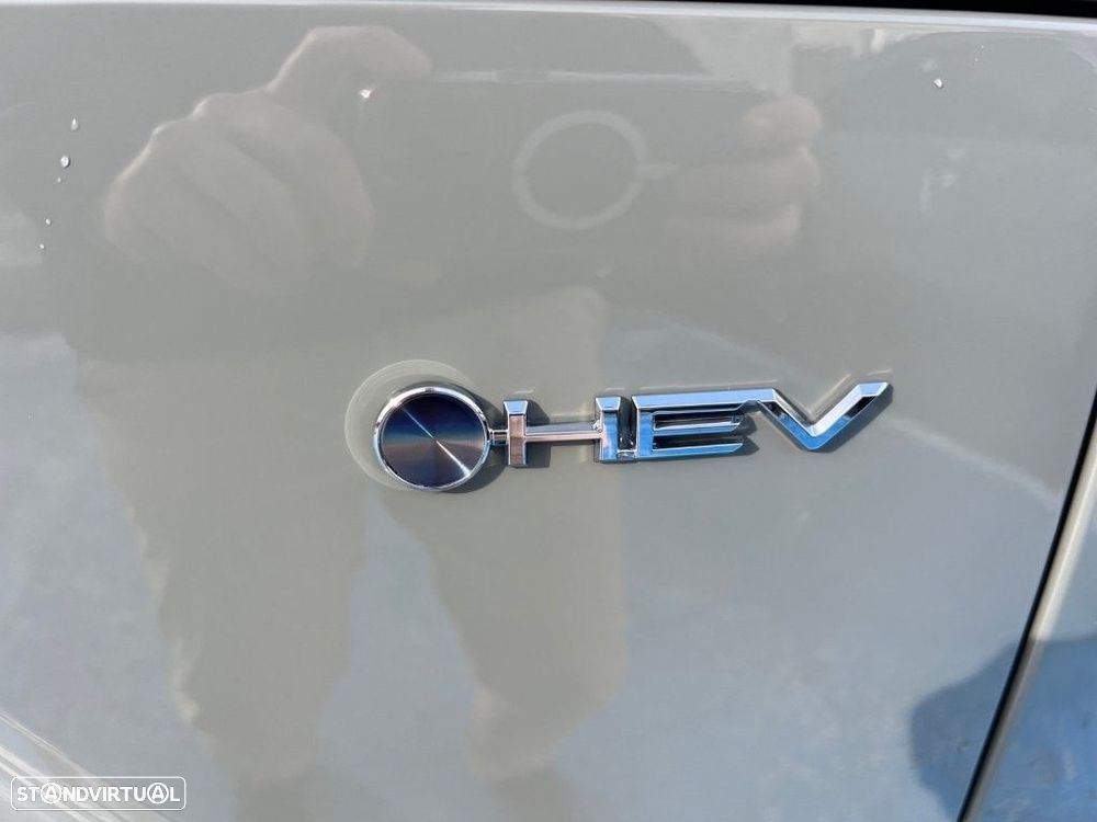 Toyota Corolla Cross 1.8 Hybrid Luxury - 25