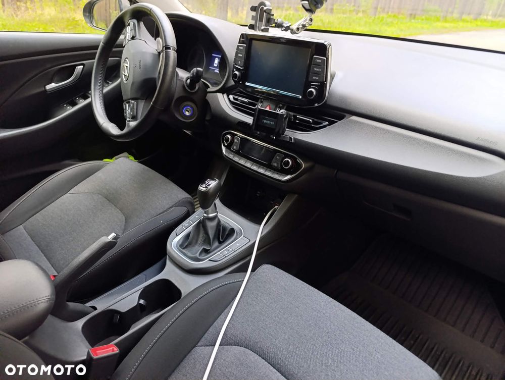 Hyundai i30 1.5 DPI Comfort - 11