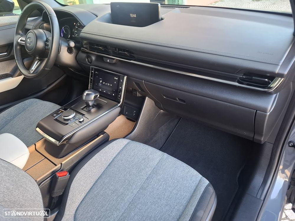 Mazda MX-30 e-SKYACTIV EXCLUSIVE-LINE - 37