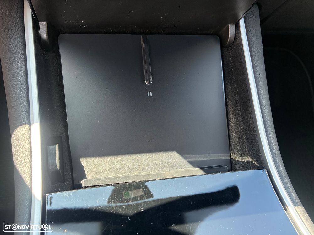 Tesla Model 3 Long Range Tração Traseira - 17