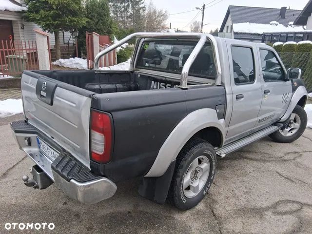Nissan Navara 2.5 TDi Base / XE 2WD - 4