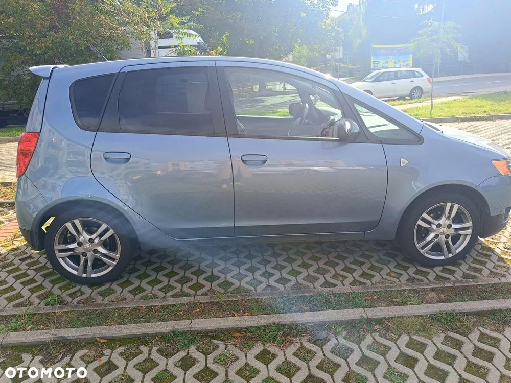Mitsubishi Colt - 2