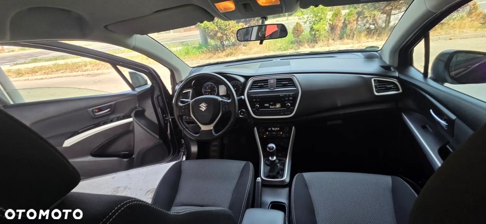 Suzuki SX4 S-Cross 1.6 DDiS 4x2 Comfort - 33