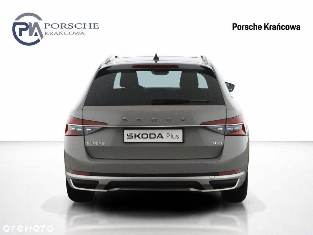 Skoda Superb 2.0 TDI SCR 4x4 Scout DSG - 4