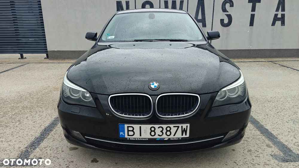 BMW Seria 5 520i - 5