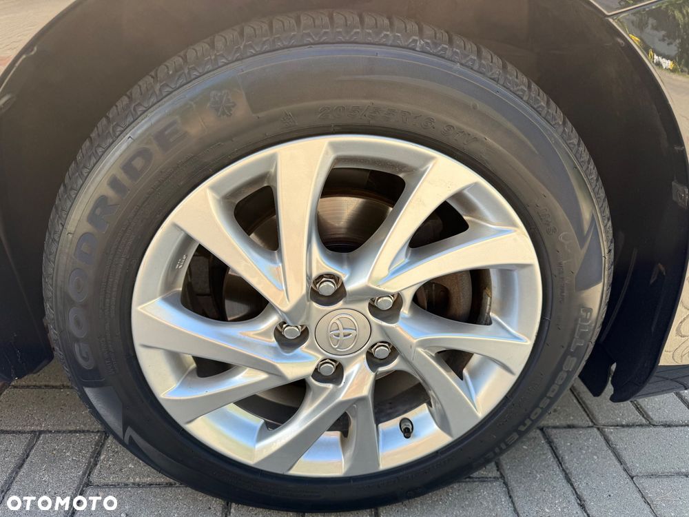 Toyota Auris - 37