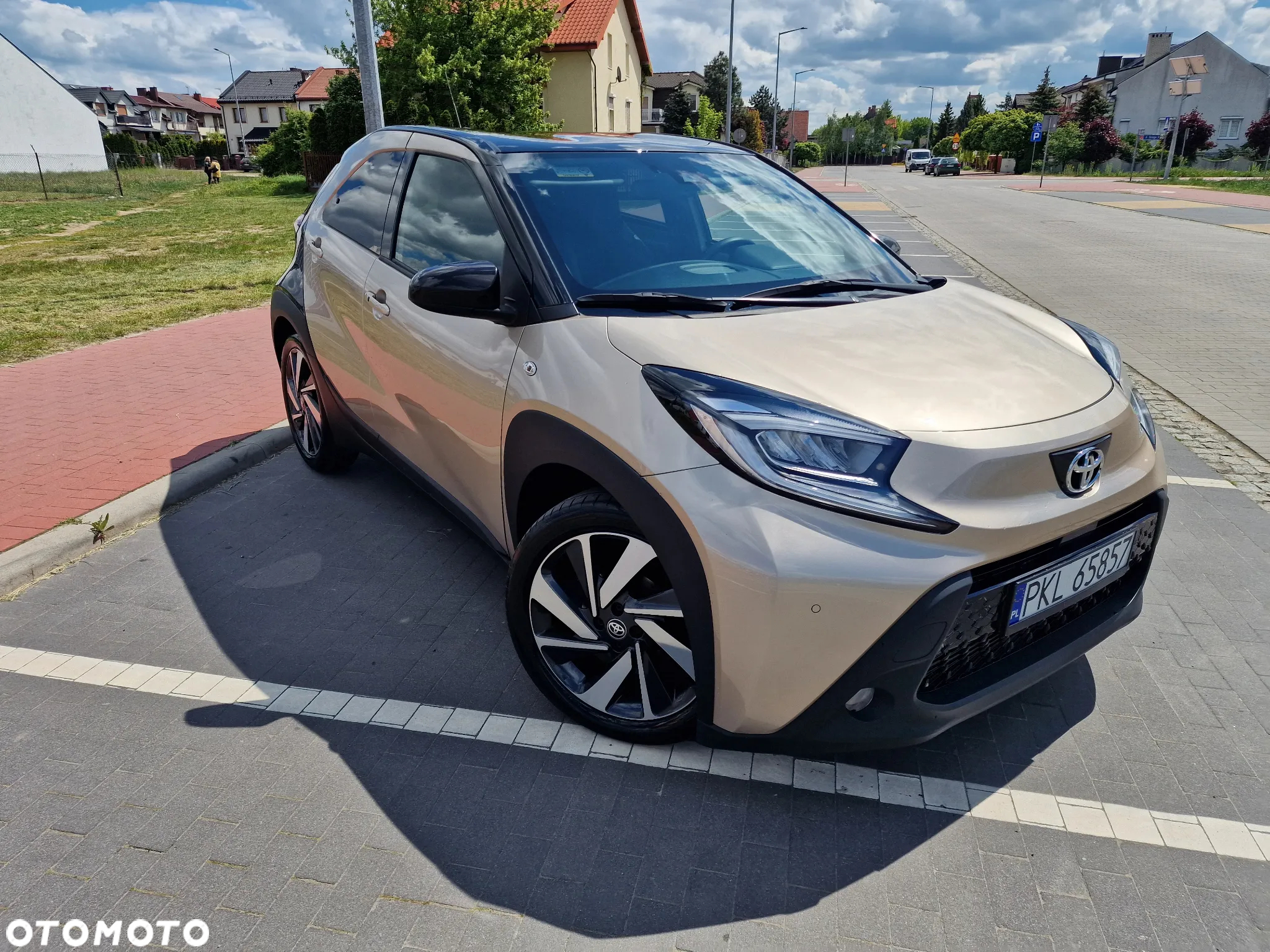 Toyota Aygo X 1.0 VVT-i JBL - 9