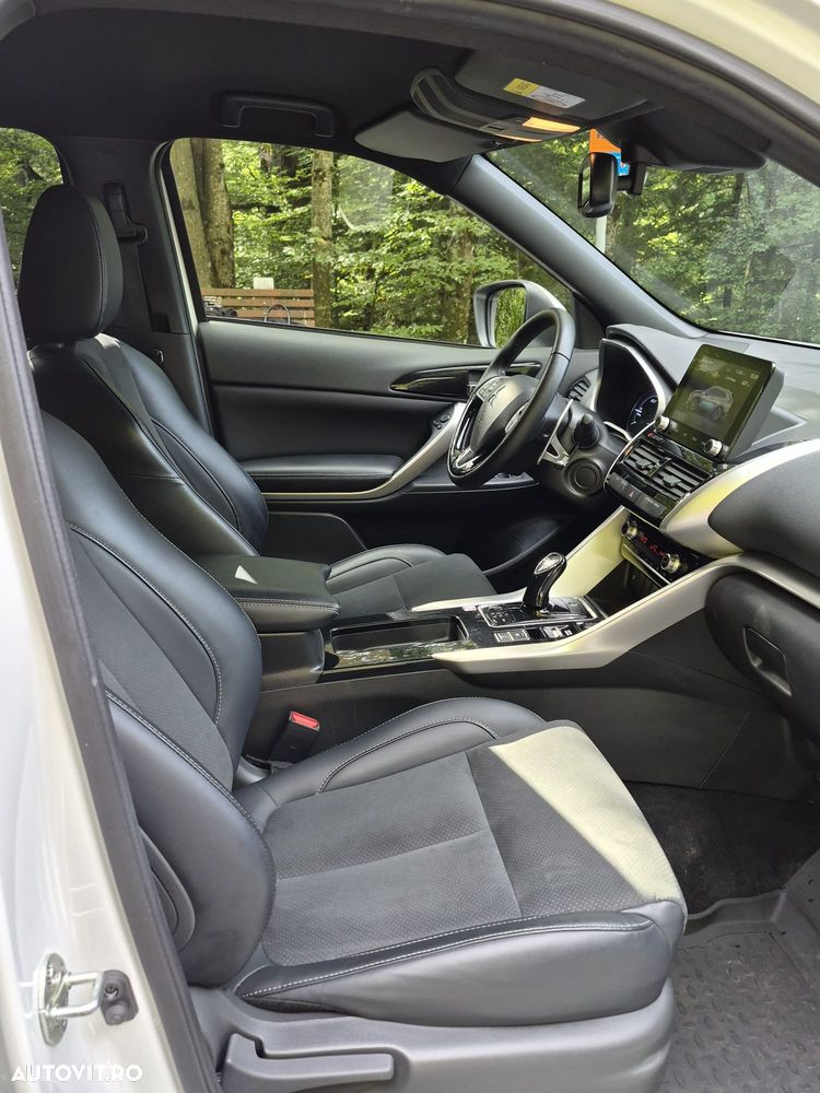 Mitsubishi Eclipse-Cross - 10