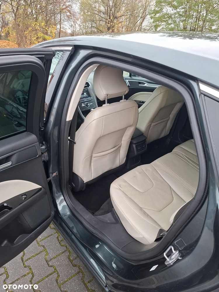 Ford Mondeo 2.0 TDCi Titanium PowerShift - 9