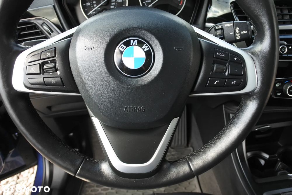 BMW X1 xDrive28i Sport Line - 17