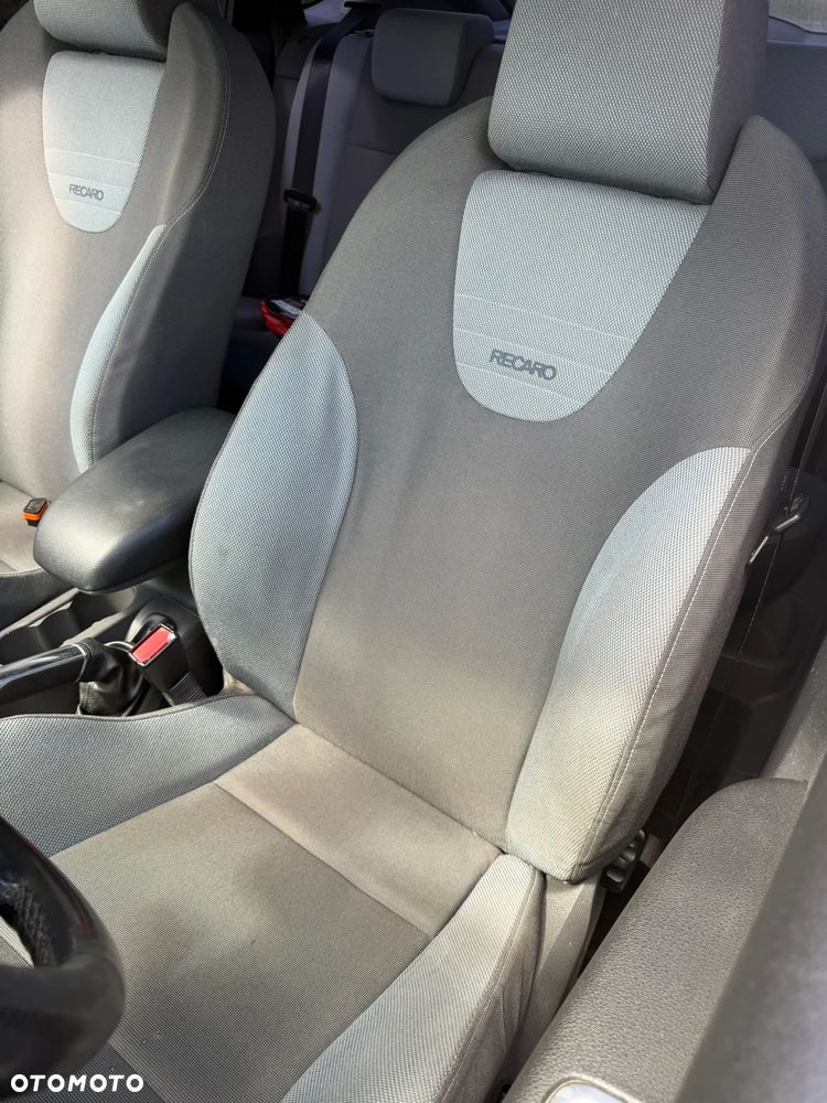 Ford Focus - 21