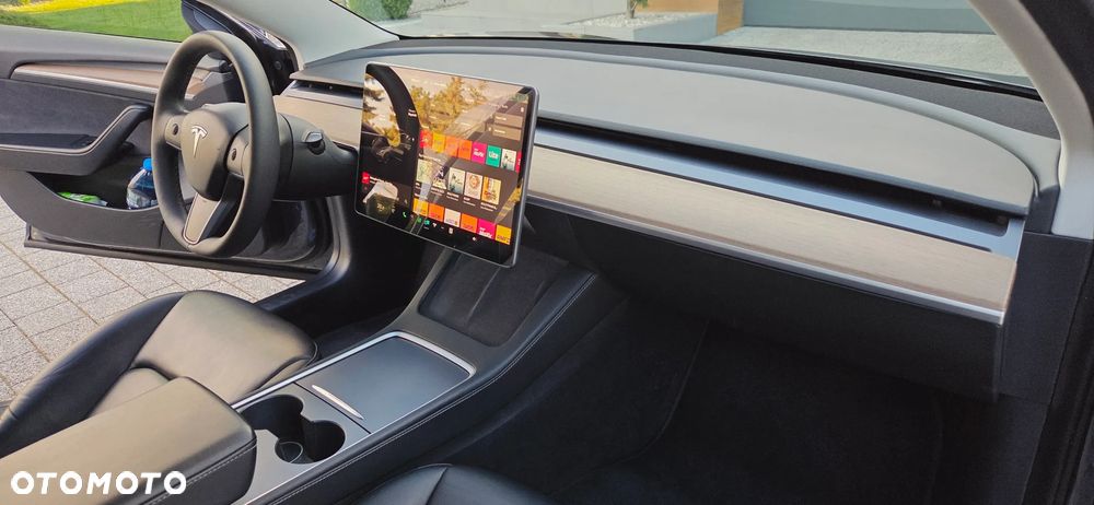 Tesla Model 3 Langstreckenbatterie Allradantrieb Dual Motor - 9