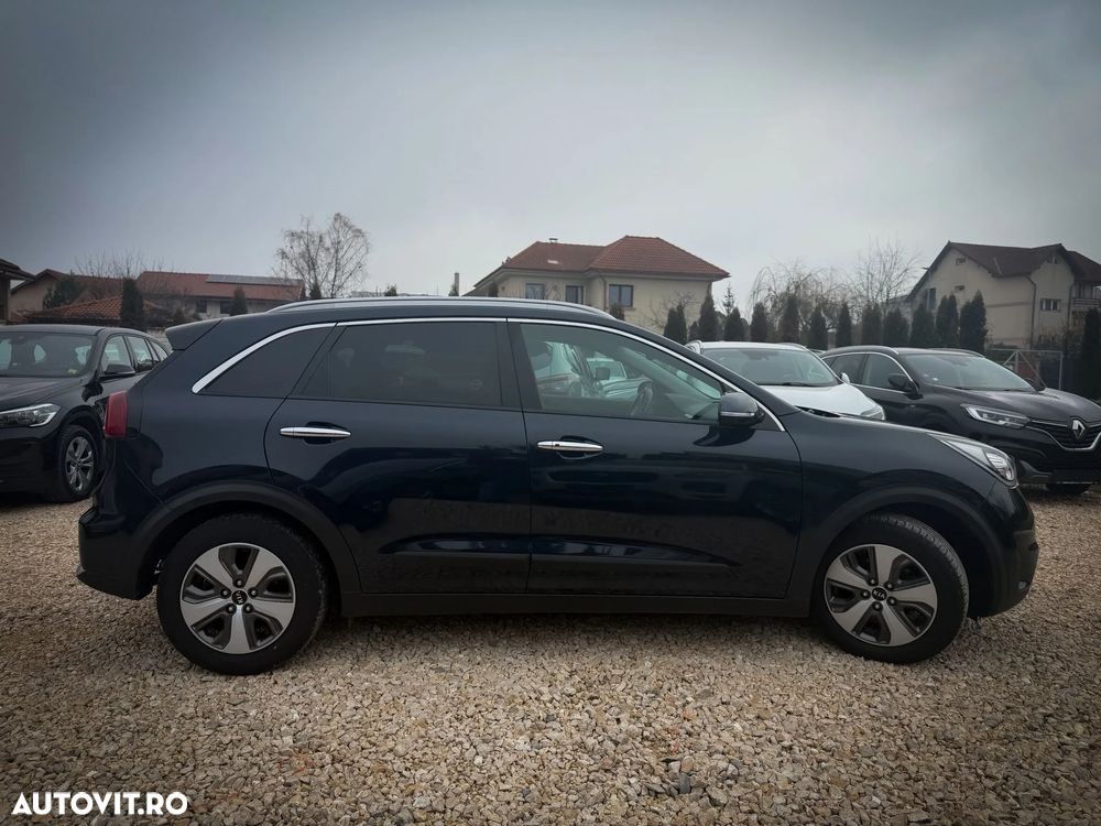 Kia Niro 1.6 GDI HEV 2WD OPF Aut. Edition 7 - 3