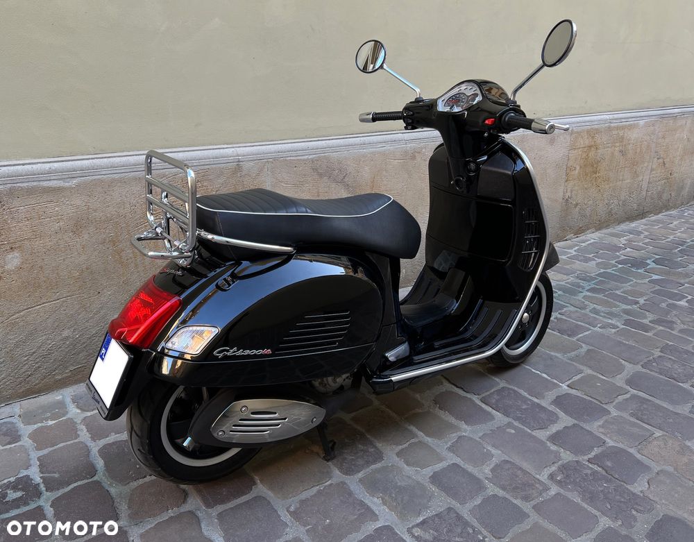 Vespa GTS - 4
