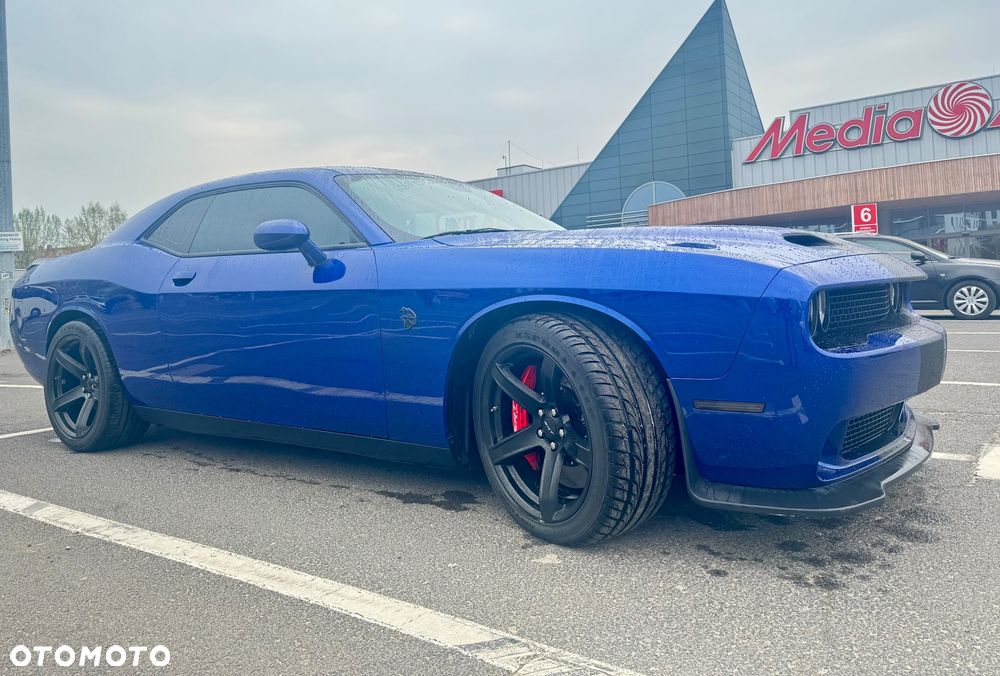 Dodge Challenger - 6