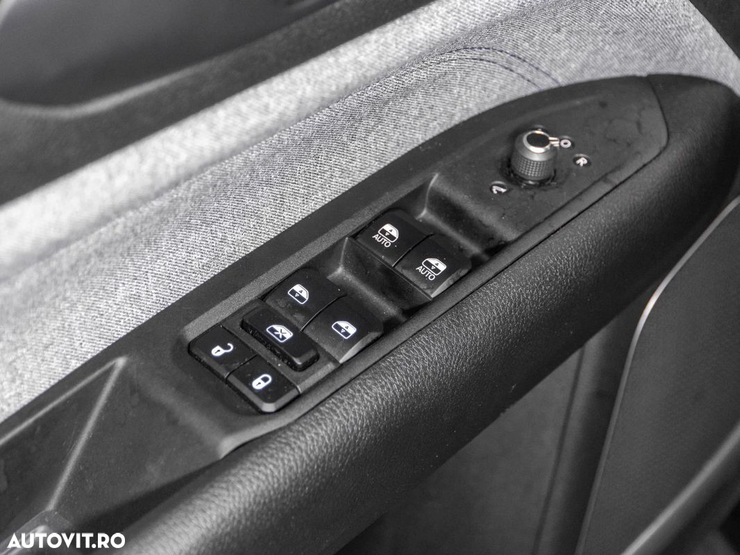 Jeep Compass - 24
