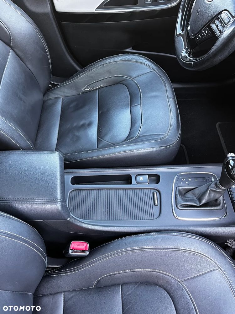 Kia Ceed Cee'd 1.6 GDI L DCT - 34