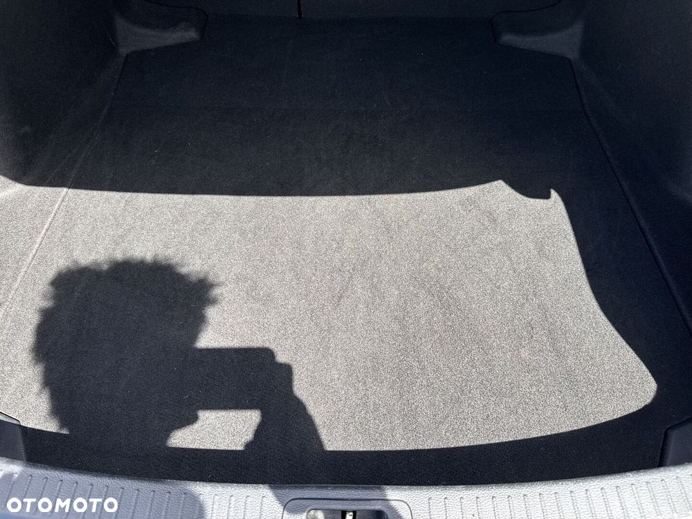 Toyota Corolla 1.8 Hybrid Comfort - 14