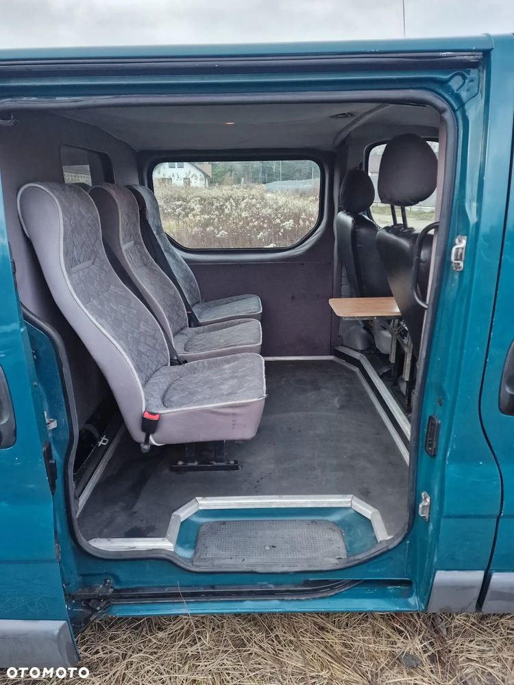 Opel Vivaro - 9