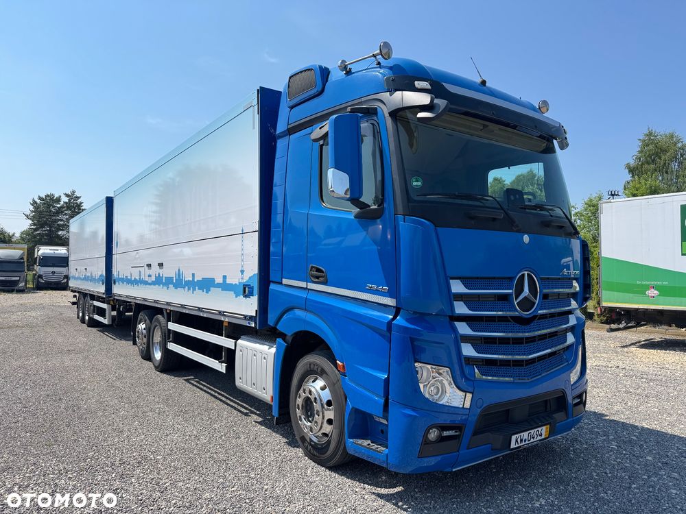 Mercedes-Benz Actros - 2