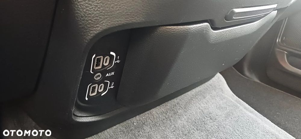 RAM 1500 Crew Cab Shortbed Bighorn - 27