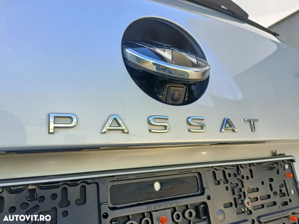 Volkswagen Passat Variant 2.0 TDI 4Mot DSG Highline - 10