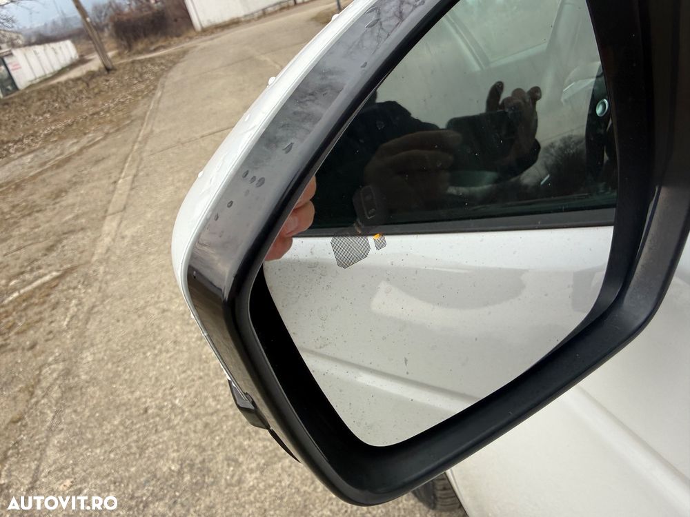 Land Rover Discovery Sport 2.0 l TD4 HSE Luxury Aut. - 13