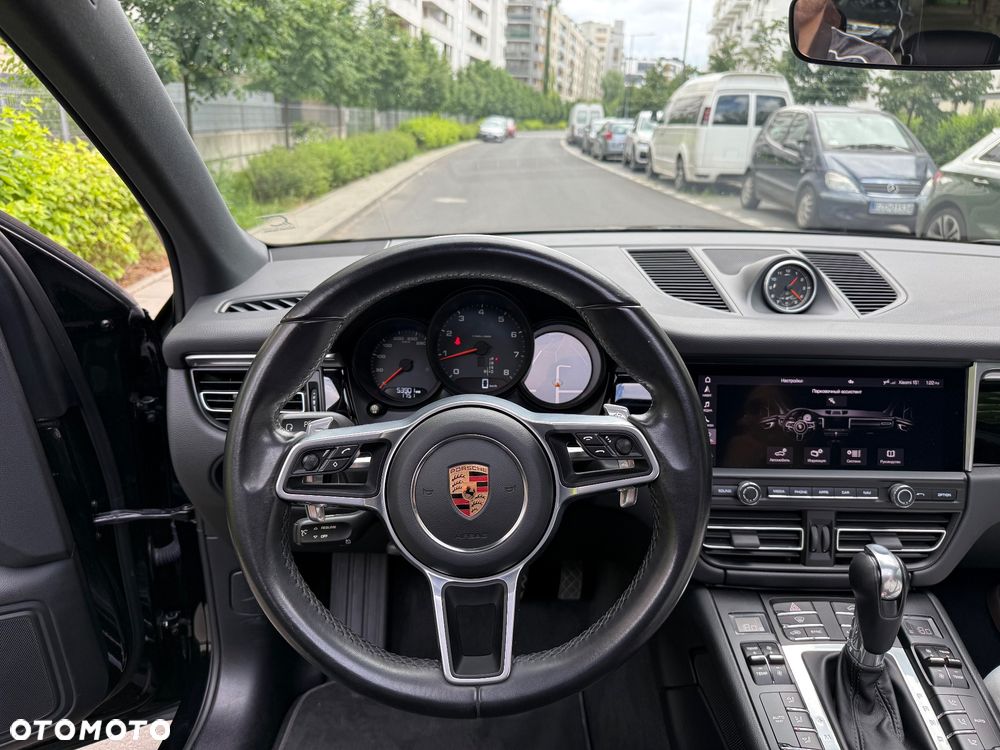 Porsche Macan Standard - 10