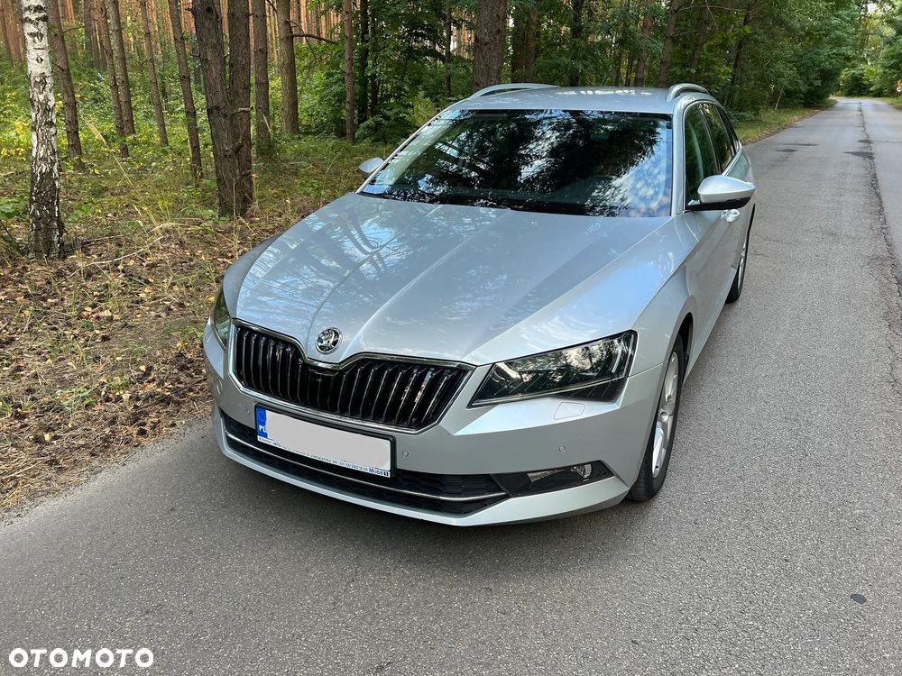 Skoda Superb 2.0 TDI Ambition - 8