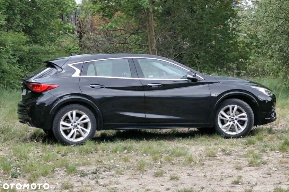 Infiniti Q30 2.2d DCT - 7