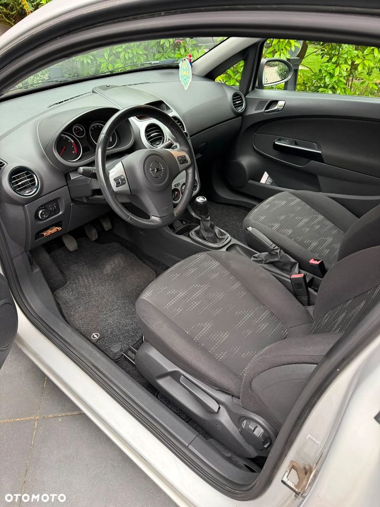 Opel Corsa 1.2 16V Graphite - 15