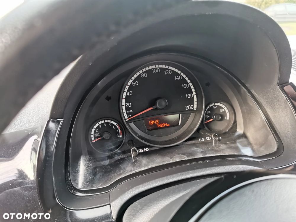 Volkswagen up! - 18