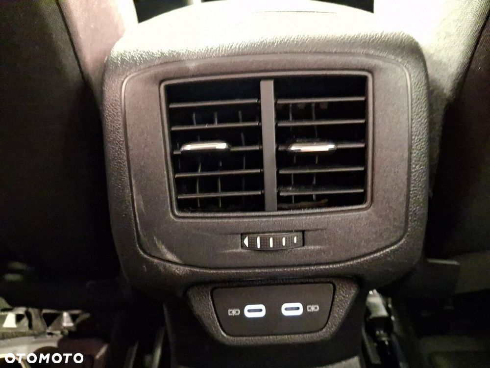Volkswagen T-Roc - 20