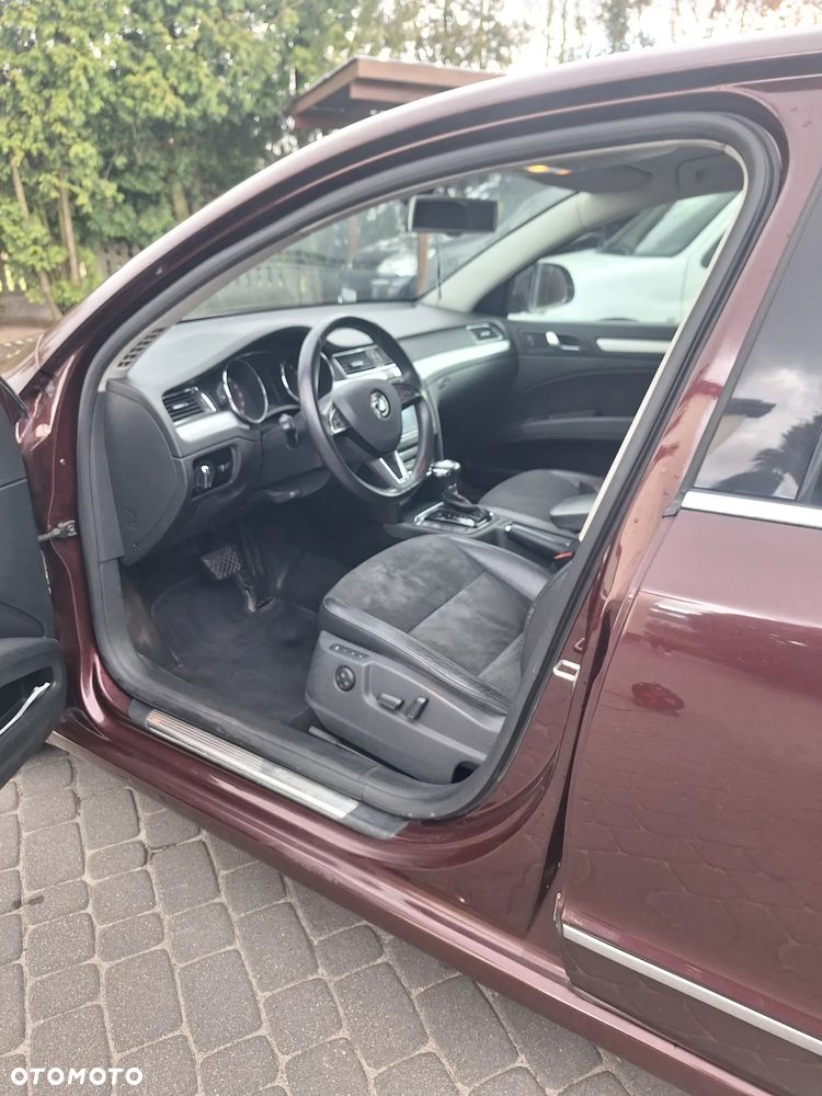 Skoda Superb 2.0 TDI DSG Ambition - 18