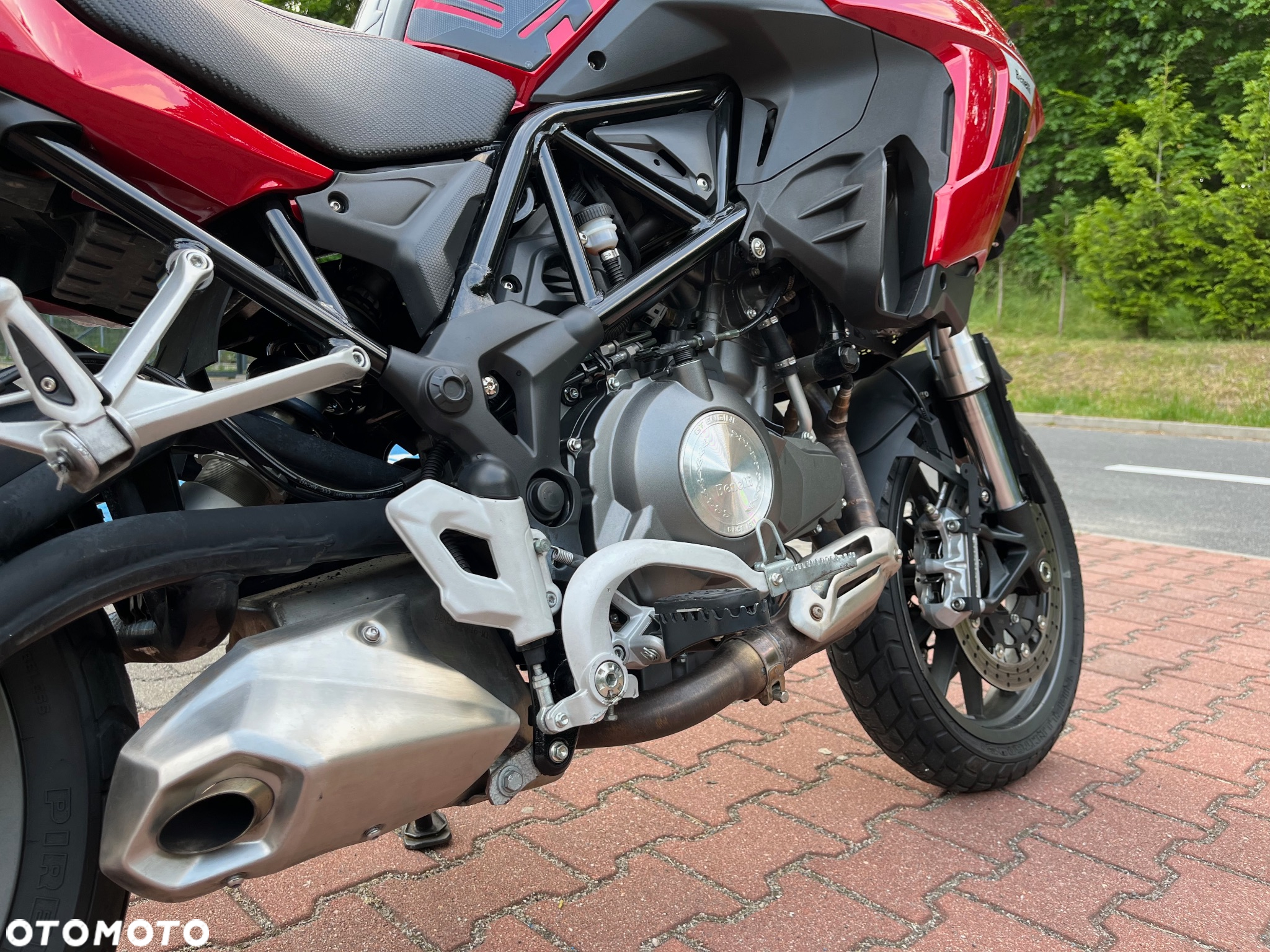 Benelli TRK 502 - 10