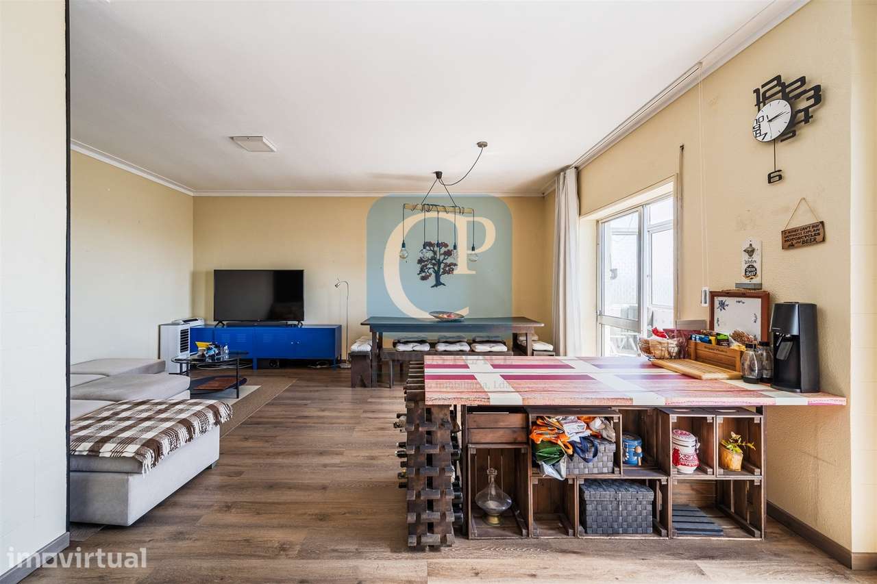 Apartamento T3 renovado com lugar de garagem em Vilar do Paraíso - Grande imagem: 5/22